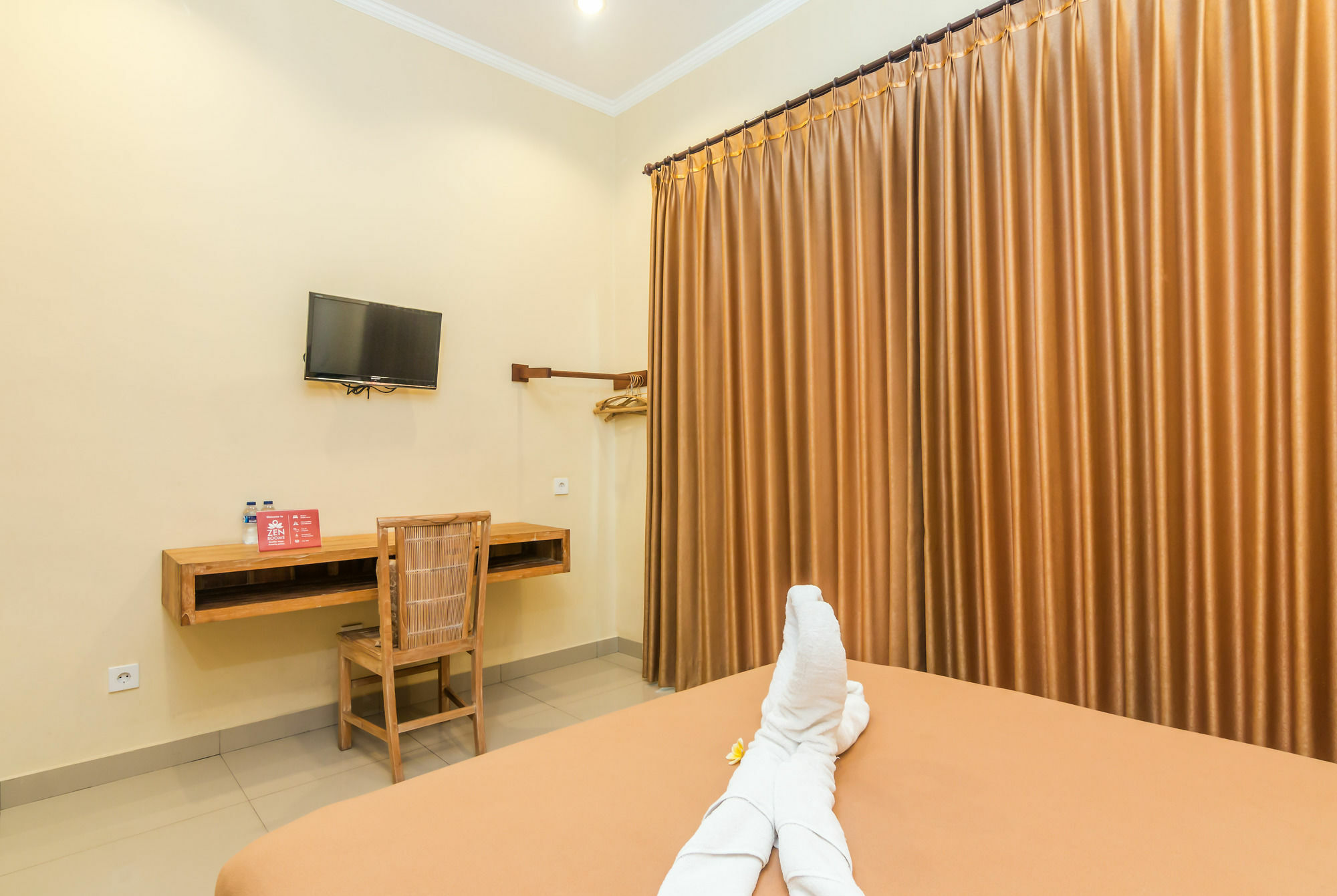 Zen Rooms Ubud Pengosekan 1 Екстер'єр фото